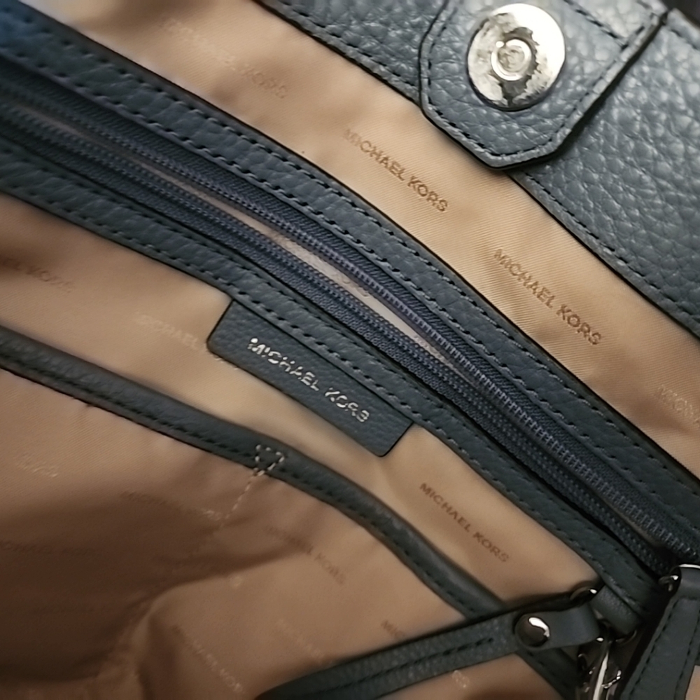 Michael Kors Brooke Top Handle/Tote/Crossbody Handbag - Picture 12 of 12